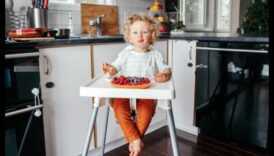 From Picky to Healthy A Journey into Pediatric Nutrition Ένας κινητήρια δύναμη για ανθρώπους όσον αφορά το πώς παραδεχτείτε βοηθήσουν οι νέοι τους παραδεχτείτε αναπτύξουν υγιεινές διατροφικές διαγωγή. 1 Από το επιλεκτικό στο υγιές: Ένα ταξίδι στην παιδιατρική διατροφή