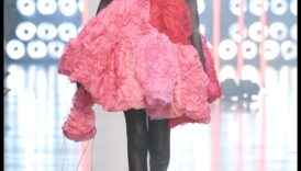 Upcycled Fashion: Creating Wearable Art με DIY Crafts